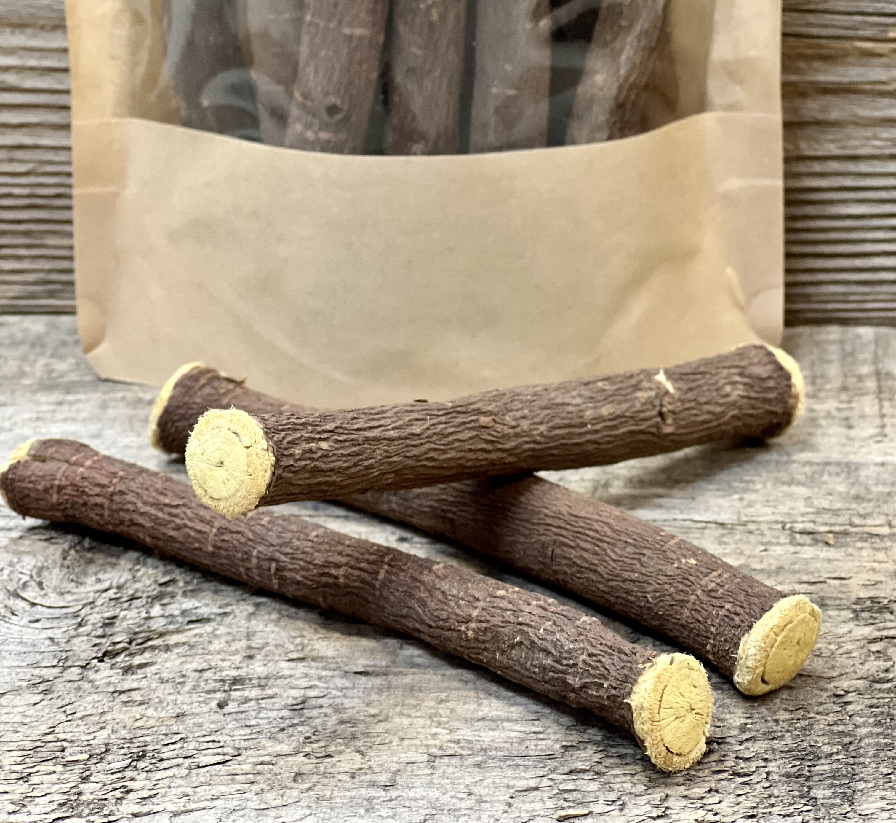 Bio Süßholzwurzel Stangen aus Kalabrien ungeschält