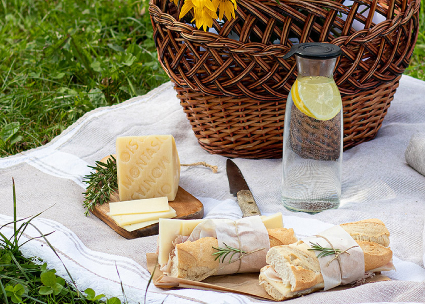 Montasio DOP Mezzano 4 Monate Reifung Bergkäse aus dem Carnia Tal