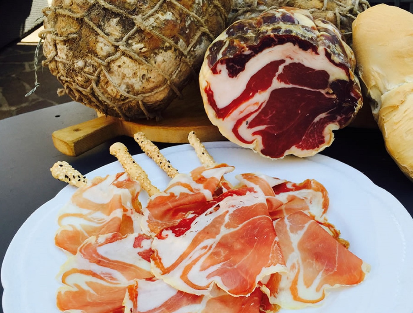 1,4Kg Spalla Cruda di Palasone Podere Cadassa