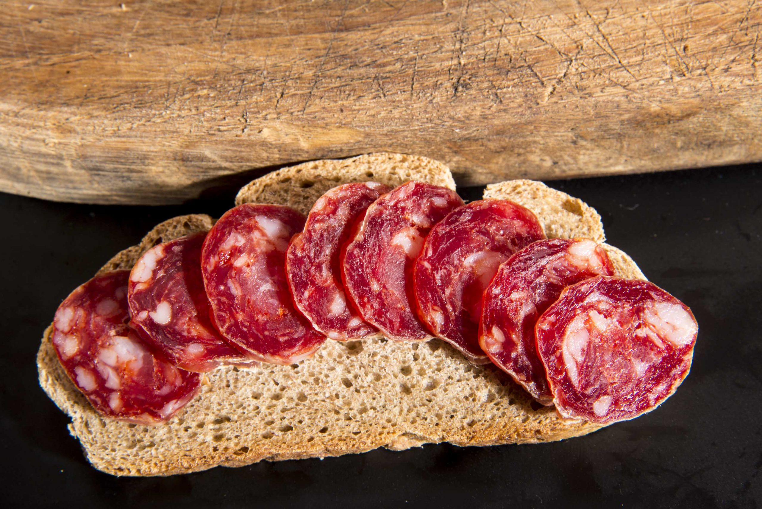 Salsiccia Dolce di Calabria DOP - gereifte Wurst aus Kalabrien mit Süße Chili