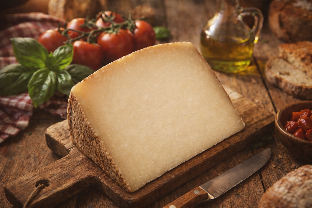 Pecorino Fioretto Semistagionato – Sardischer Schafskäse 2 Monate gereift