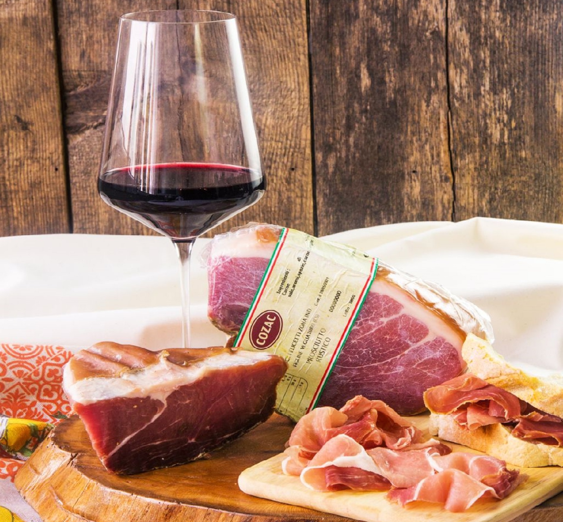 Prosciutto Crudo Rustico 18 Monate aus Kalabrien - Luftgetrocknete Schinken Rustikal art